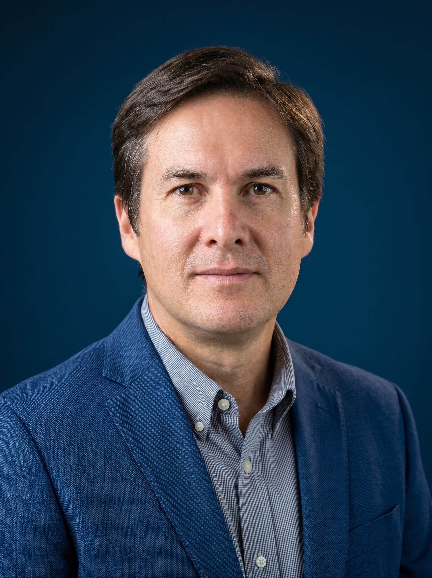 ANDRÉ S ROBALINO